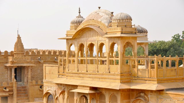 India8