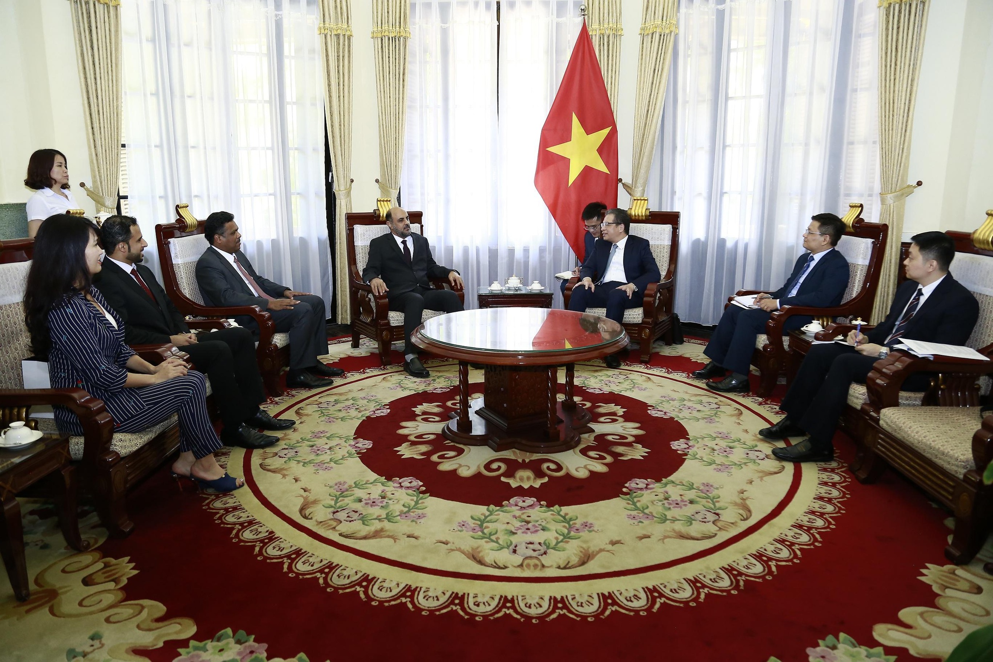 2 dai su oman tai bo ngoai giao vn 1 7373