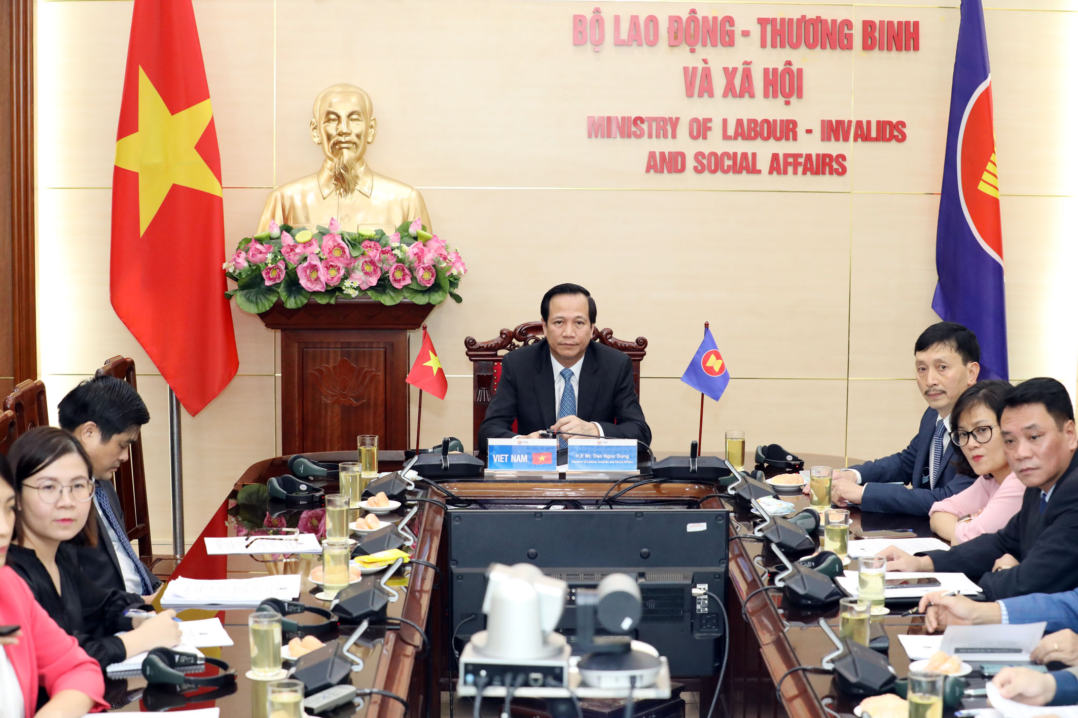 Anh 1c 8127