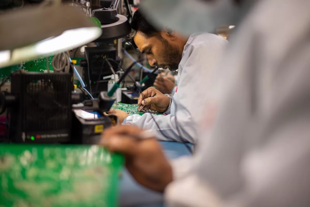 india semiconductor industry pradeepgaurs shutterstock.com 
