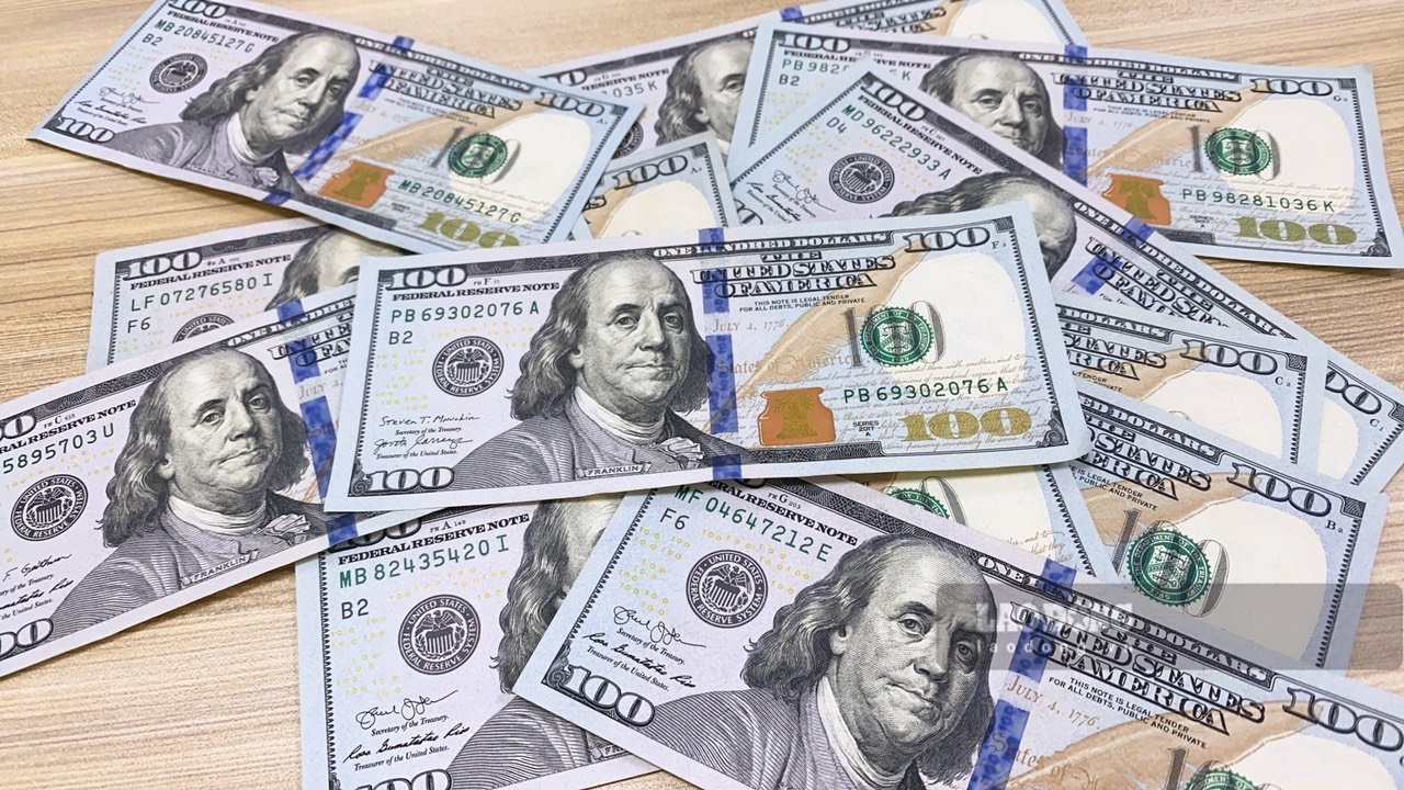 Dong USD