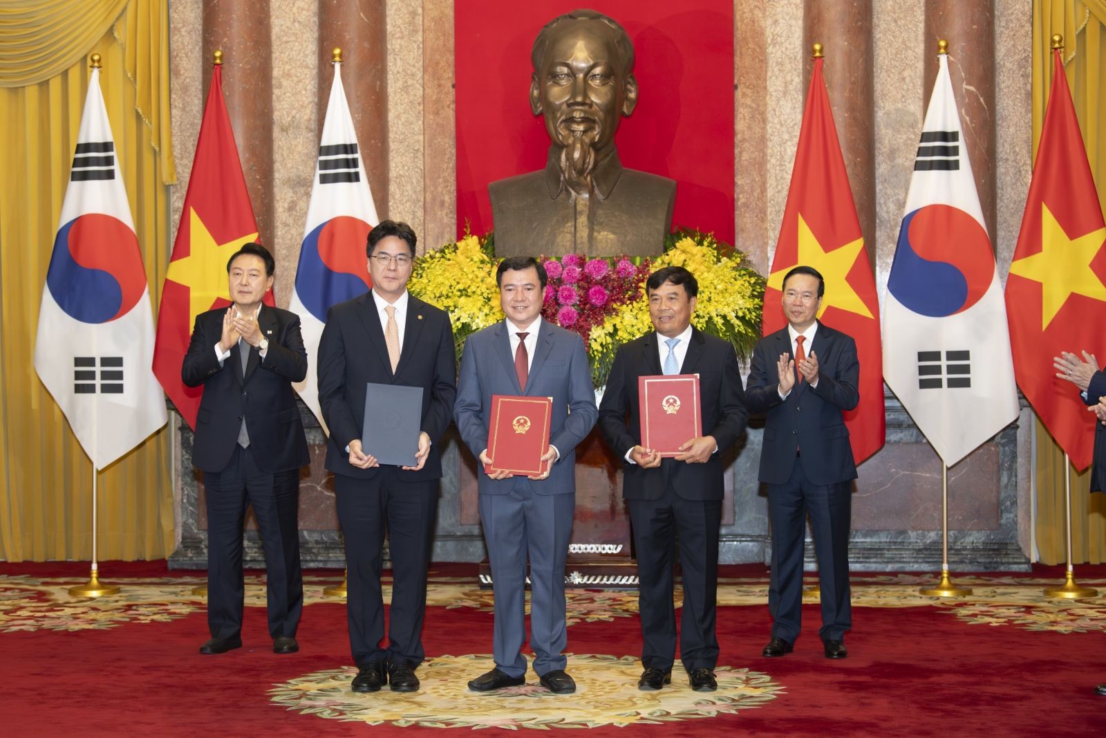 tuyen bo chung viet nam han quoc ve van hanh he thong trao doi du lieu co dien tu eodes 20230626112107