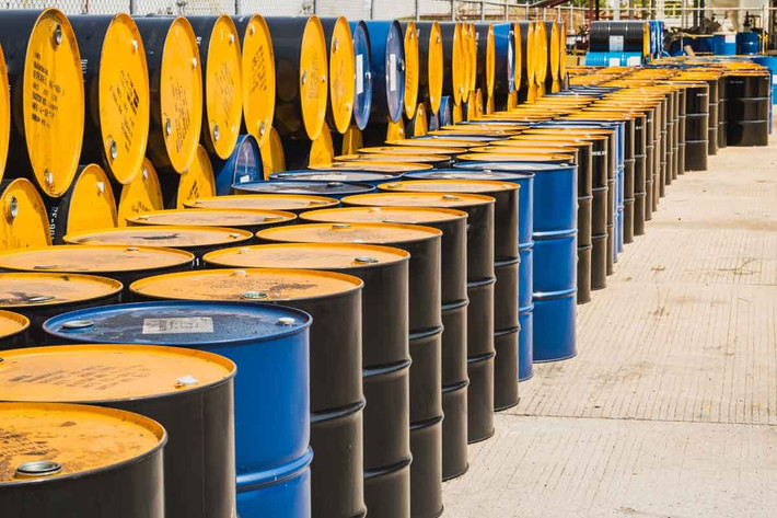 oil barrels 8354