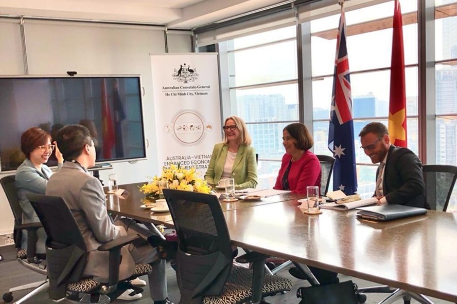 Australia vn