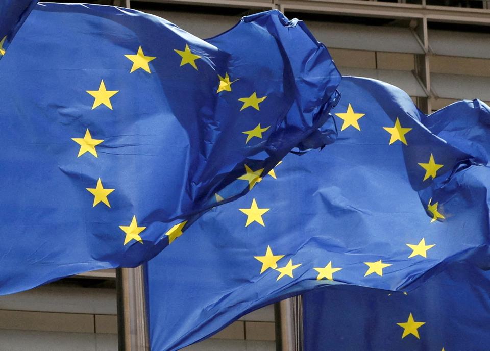  eu