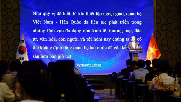 vn hq