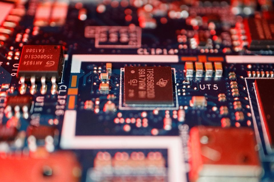 microchip 5700