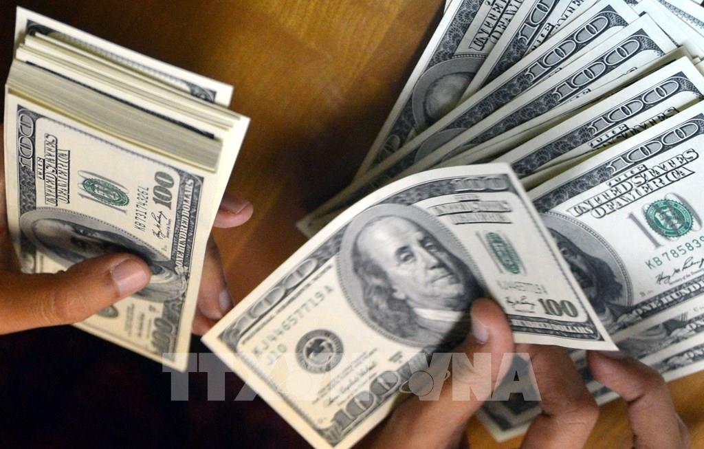 canh bao nguy co dong usd bi mat vi the dong tien du tru quoc te