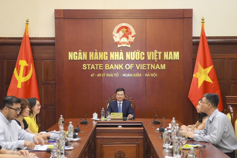 thi truong kinh te va tai chinh toan cau doi dien nhieu thach thuc