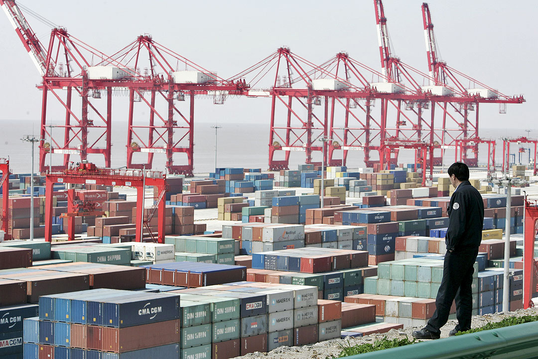 China Shanghai port conatainer