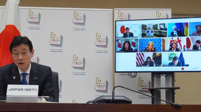 g7