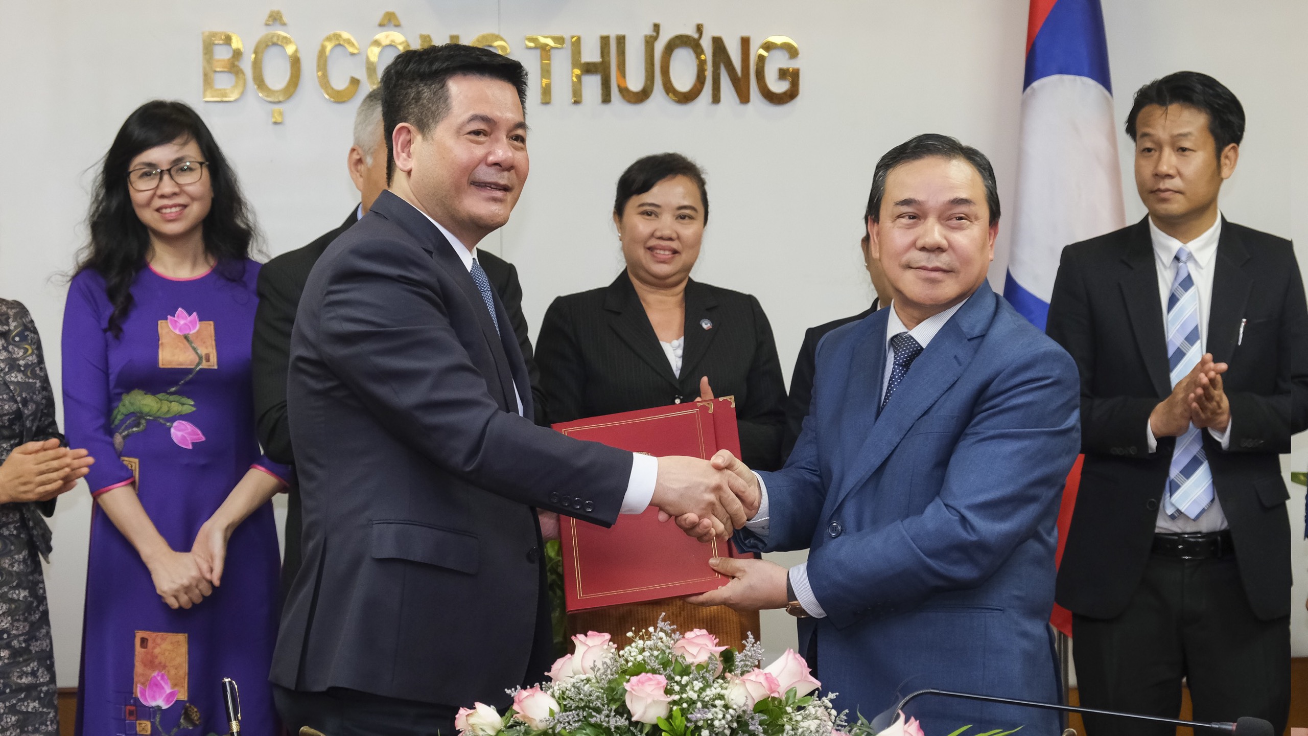 Vn Lao