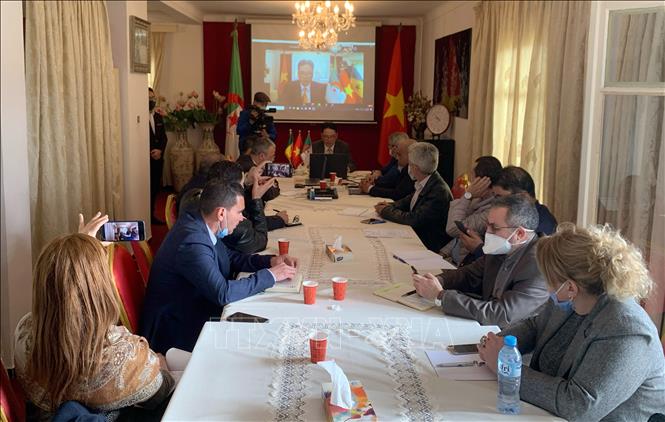 hop tac thuong mai vn algeria senegal 6.4.21