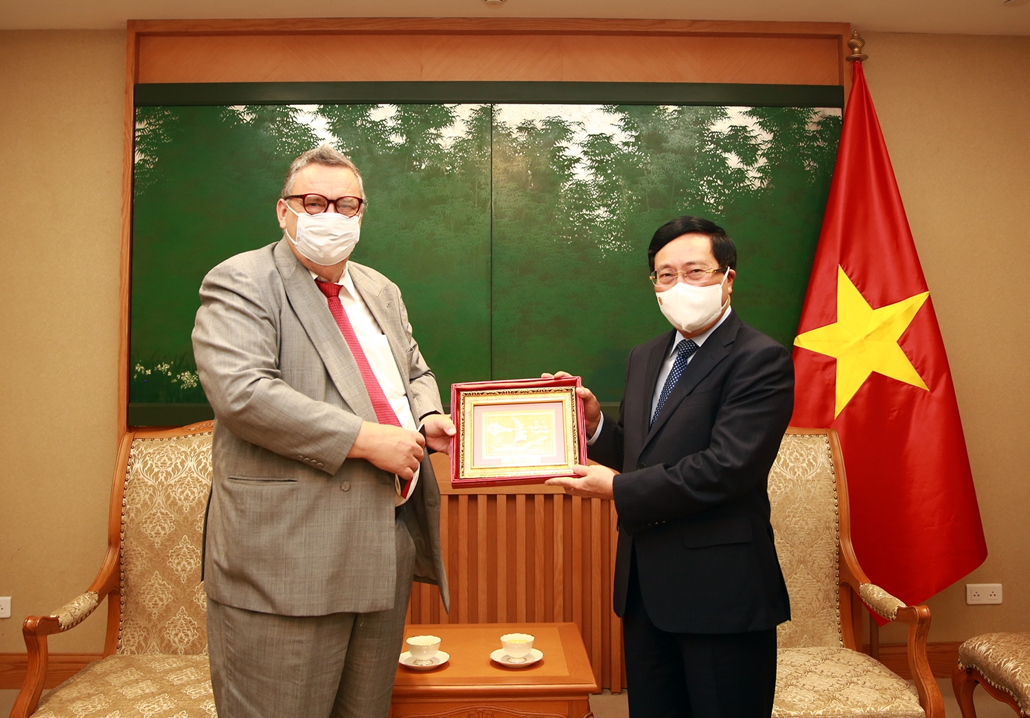 dai su Phan Lan