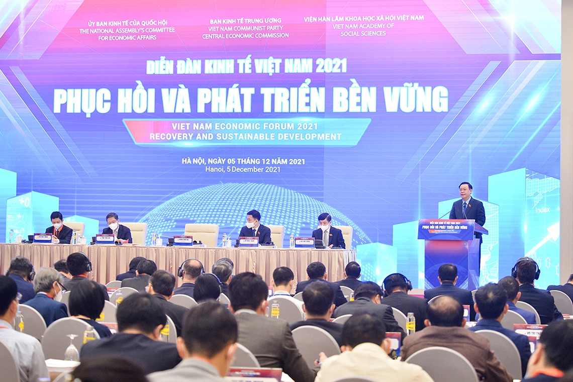 Kỳ vọng phục hồi kinh tế để phát triển bền vững