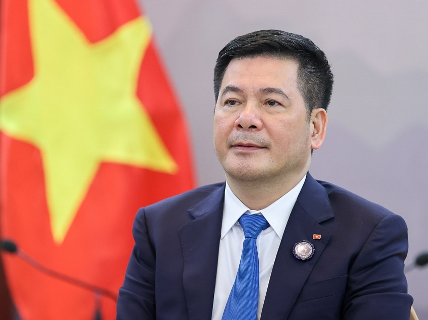 dautu.kinhtechungkhoan.vn stores news dataimages 2024 102024 30 11 in article img3817 1694852730066265665436 1 1730167185116493959649 min20241030112648