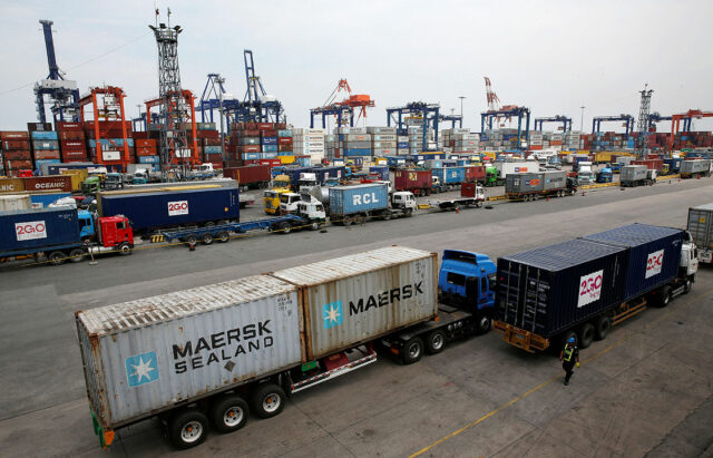 Manila port container 640x411