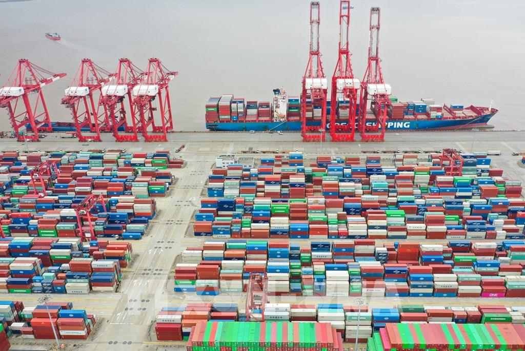 131639 trung quoc thanh pho thuong hai tim cach thao go tinh trang tac nghen logistics do dich covid 19