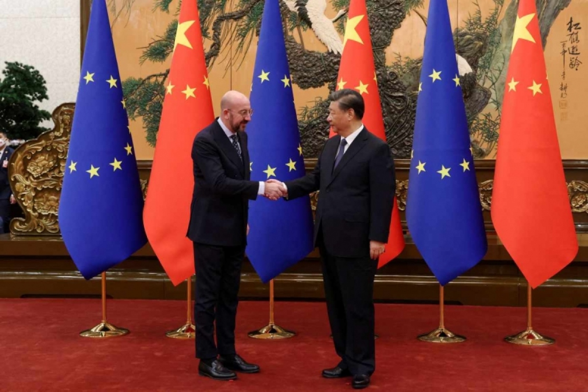 thách thức châu âu
