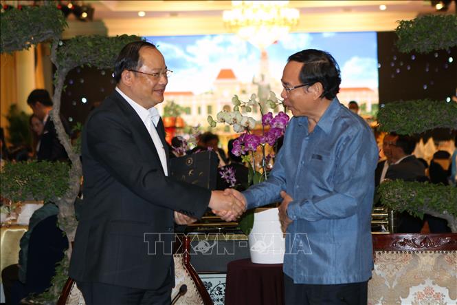 việt lào