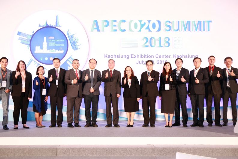 apec0412