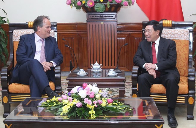 markfieldngoaigiaoanh