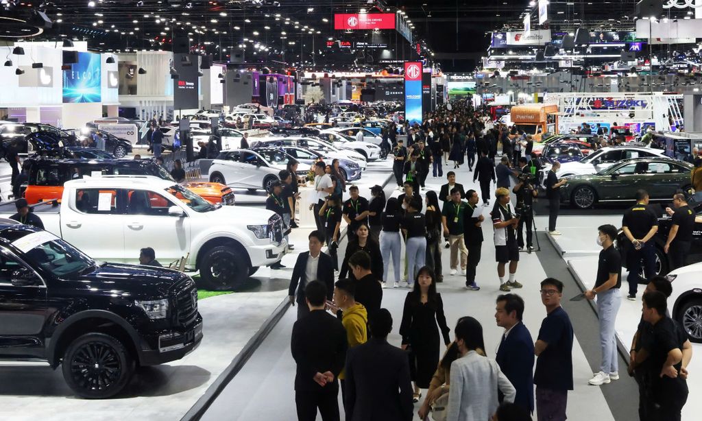car exhibition thailand 133750