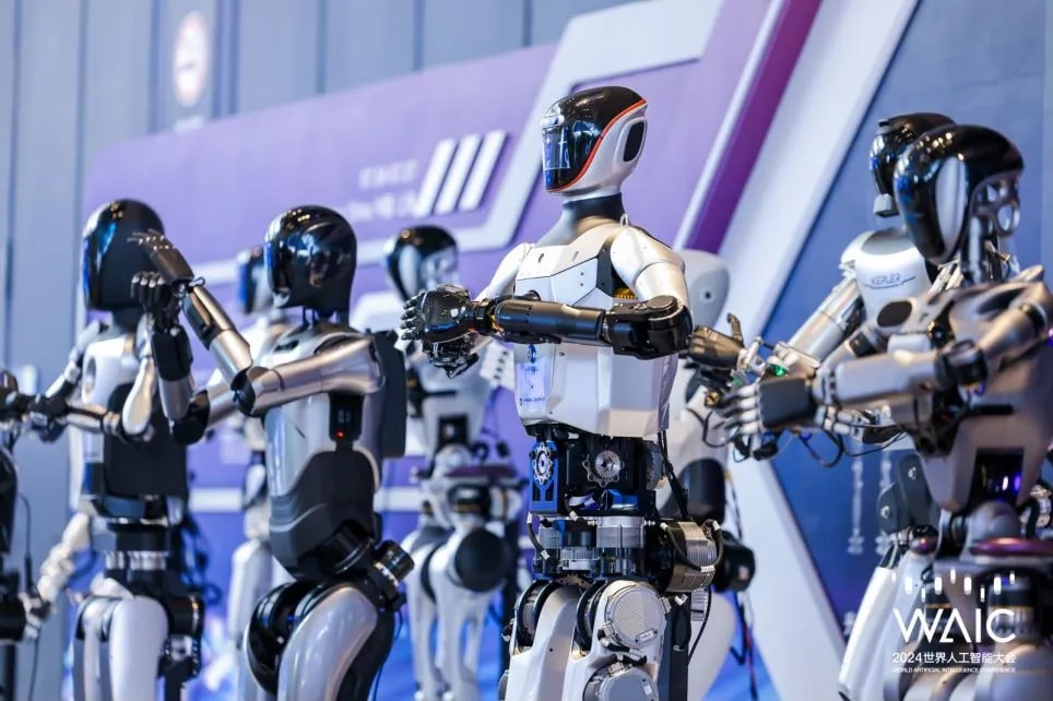 trung quoc dang dan dau the gioi ve san xuat robot